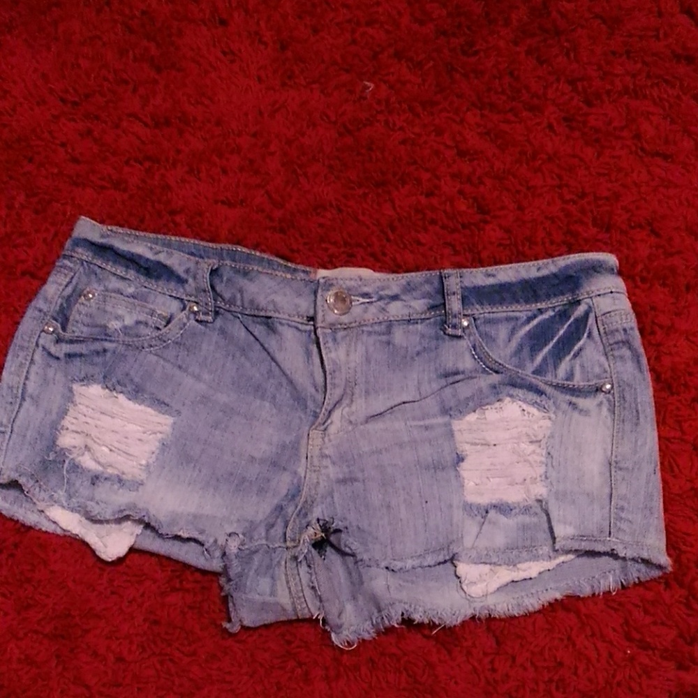 Almost Famous shorts